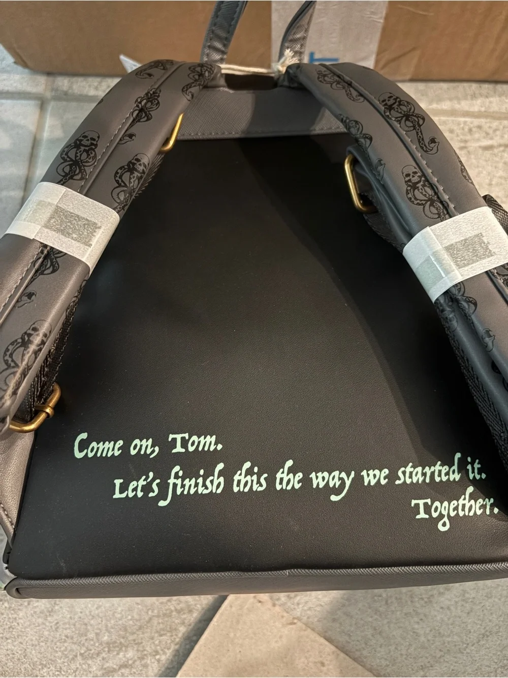 Harry Potter Loungefly. The final battle. Glow in the dark